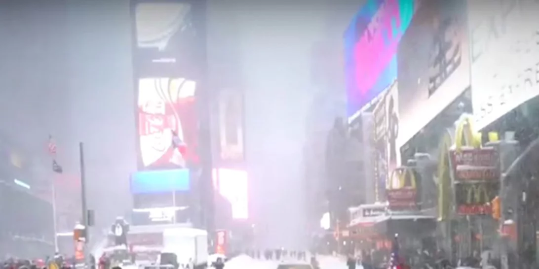 'Snowboarding with the NYPD': Το viral video δύο νεοϋορκέζων