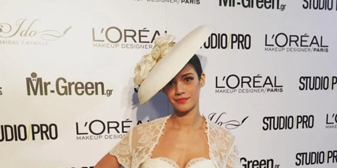 Τζένη Θεωνά, Μαρία Κορινθίου, Αντωνία Καλλιμούκου με νυφικό!