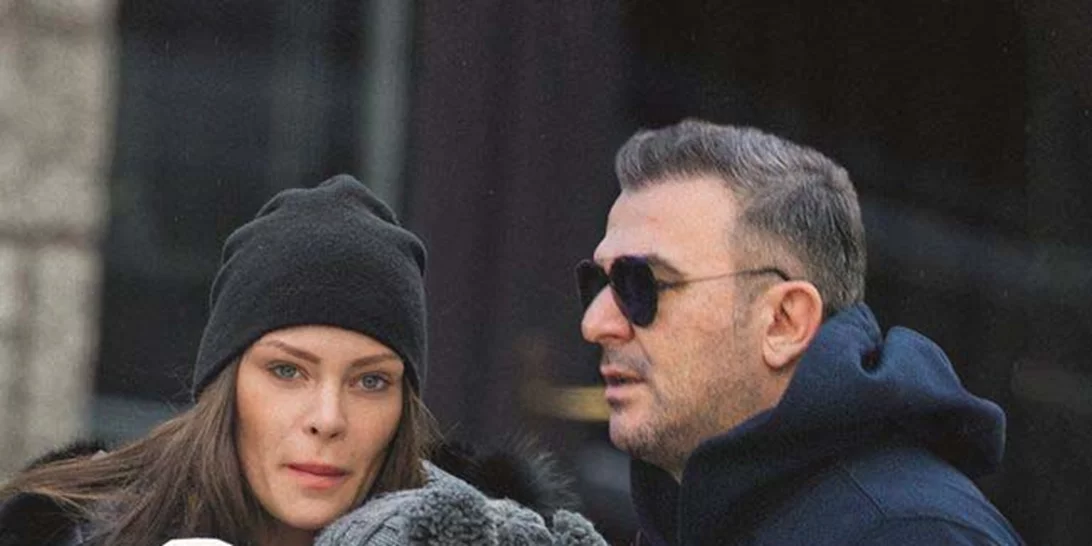 Αντώνης Ρέμος - Υβόννη Μπόσνιακ:  Με φίλους τους σε χειμερινό θέρετρο