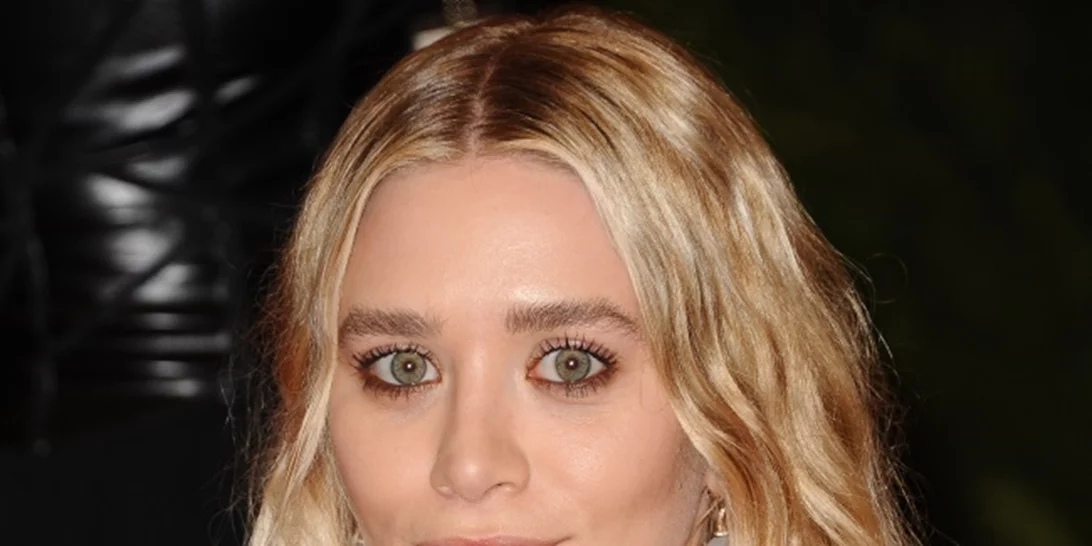 Πρώτη φορά βλέπουμε την Ashley Olsen καστανή!