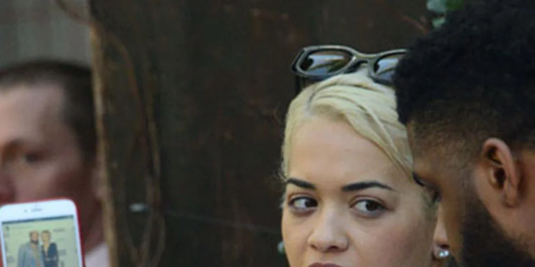 Celebs...Σαν εμάς! (22/02)