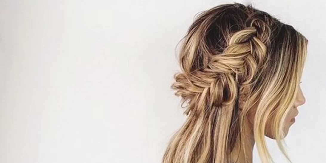 Pancake Hair: Ποιο μυστικό styling κρύβεται πίσω από το νέο hair trend;