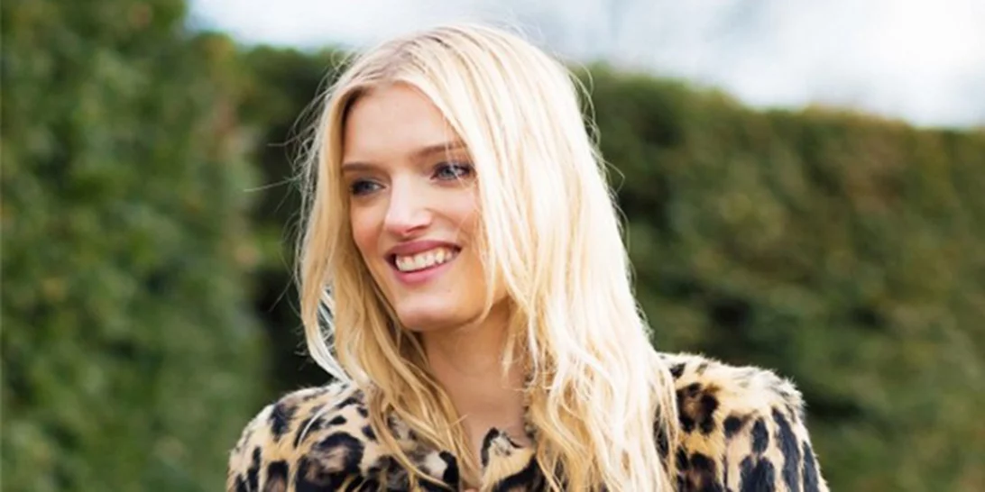 Τα it-girls του Λονδίνου «ορκίζονται» σε συγκεκριμένα outfits!