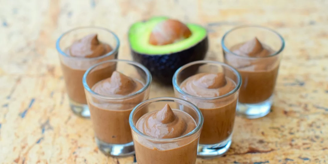 Μους αβοκάντο σοκολάτας | Η vegan εκδοχή του αγαπημένου γλυκίσματος