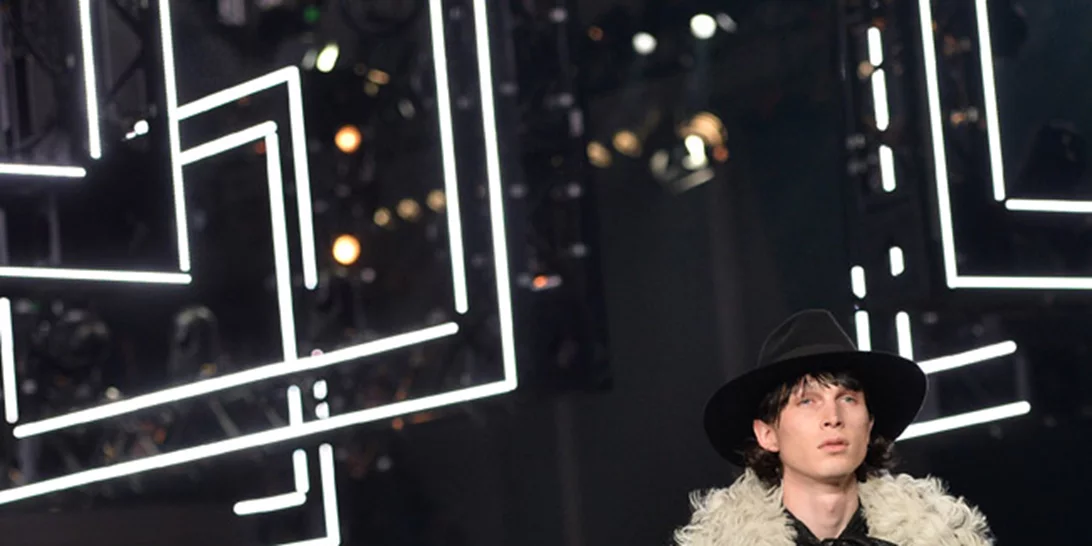 Παρέλαση επωνύμων στο fashion show του οίκου Saint Laurent