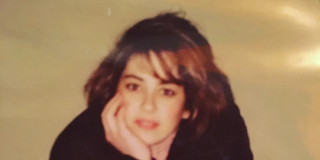 Time Machine: Πάμε στοίχημα πως δεν θα αναγνωρίσεις την διάσημη τραγουδίστρια της φωτό!