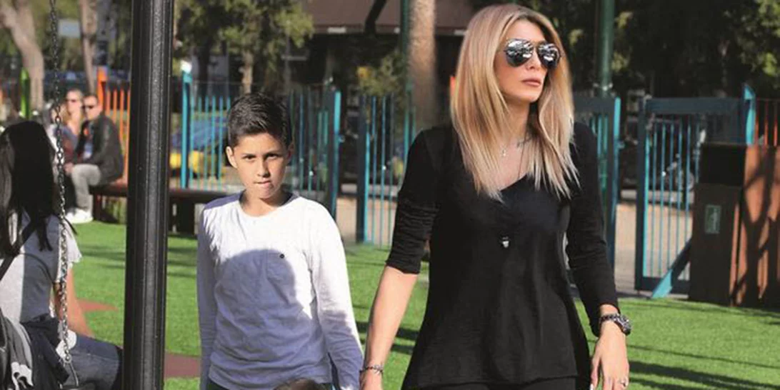 Πλήθος επωνύμων στην επίσημη πρεμιέρα της παράστασης «Η όπερα της πεντάρας»