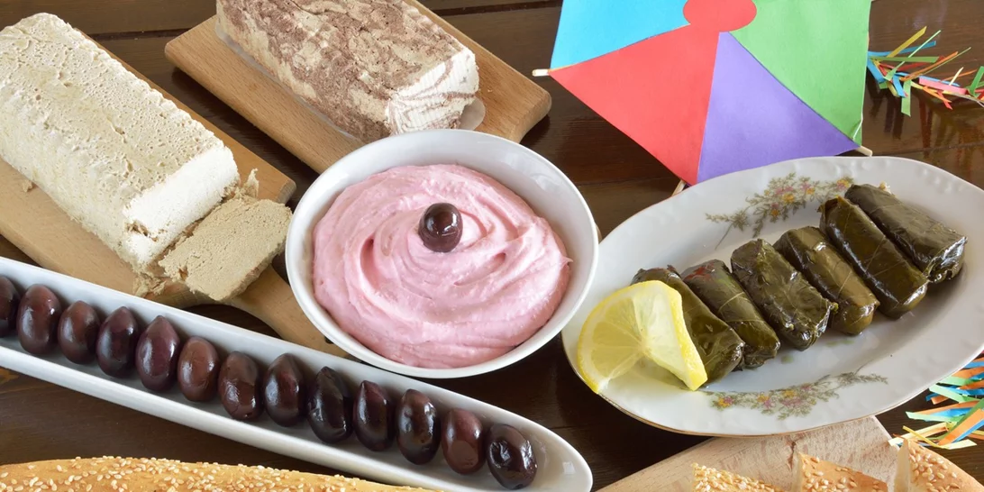 Πόσες θερμίδες έχει το τραπέζι της Καθαράς Δευτέρας;