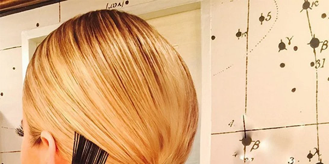 Πώς με λίγα τσιμπιδάκια μπορείς να πετύχεις το πιο cool, εύκολο και γρήγορο χτένισμα!