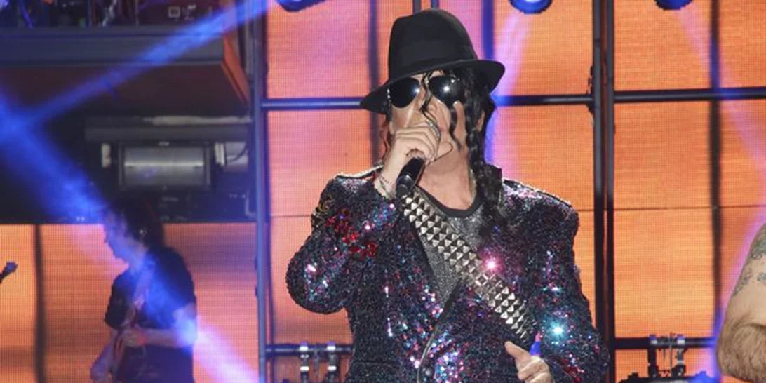 Γιώργος Μαζωνάκης: Ντύθηκε Michael Jackson