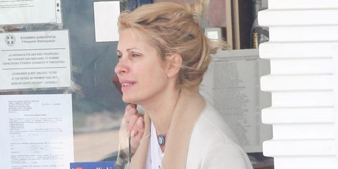 Η Ελένη Μενεγάκη χωρίς ίχνος μακιγιάζ