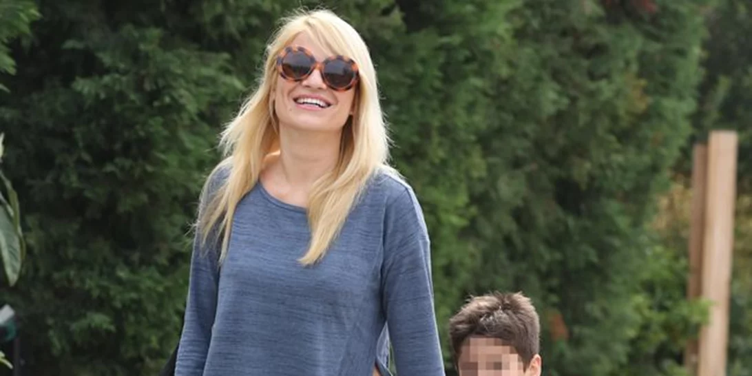 Φαίη Σκορδά: Η βόλτα με τον γιο της Γιάννη!