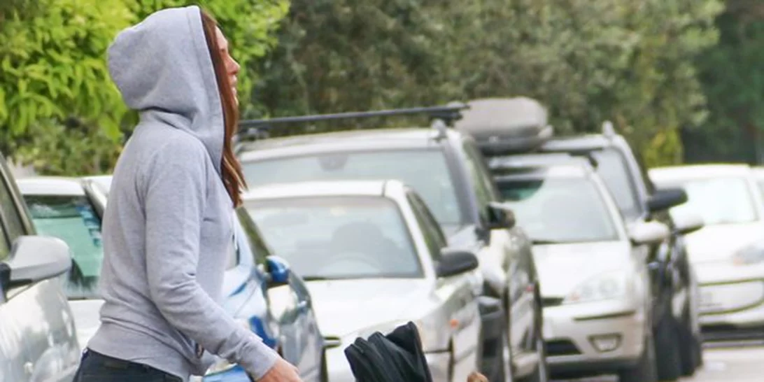 Αντώνης Ρέμος - Υβόννη Μπόσνιακ: Βόλτα με την κόρη τους στην Γλυφάδα