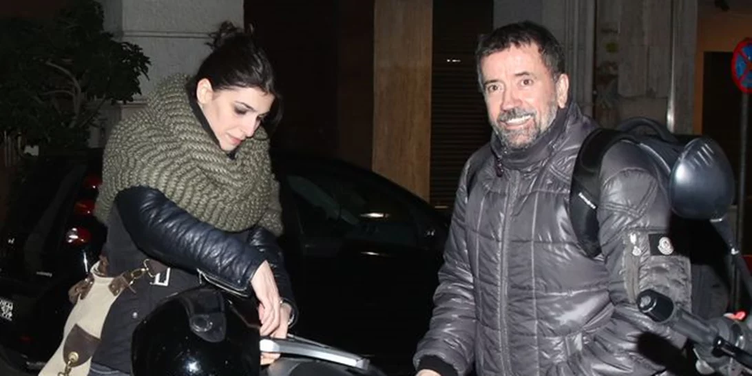 Σπύρος Παπαδόπουλος: Βόλτα με τη σύντροφό του πάνω στη μηχανή