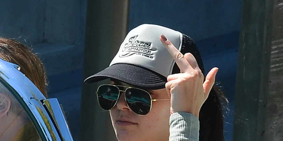 Celebs...Σαν εμάς! (04/04)