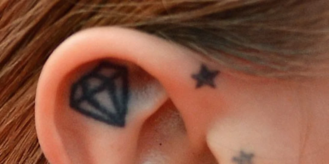 Όλες οι super ιδέες για cute tattoos στο αυτί