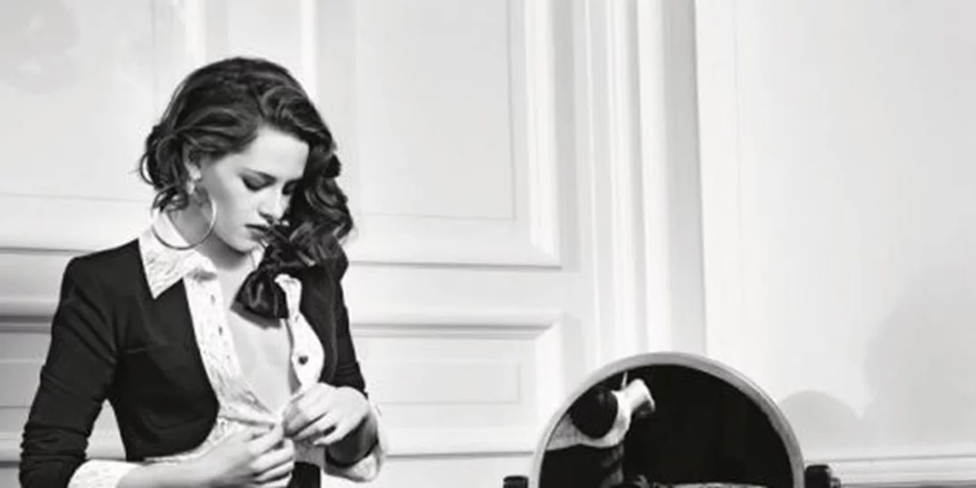 Kristen Stewart: Είναι ο πιο σέξι εαυτός της στη νέα καμπάνια Chanel