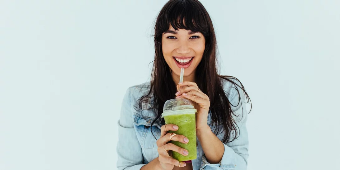 7 smoothies για λαμπερή επιδερμίδα και λάμψη