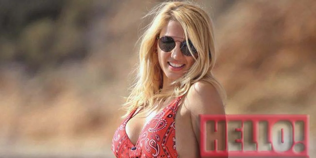 Η Κωνσταντίνα Σπυροπούλου μόνο με το μαγιό της