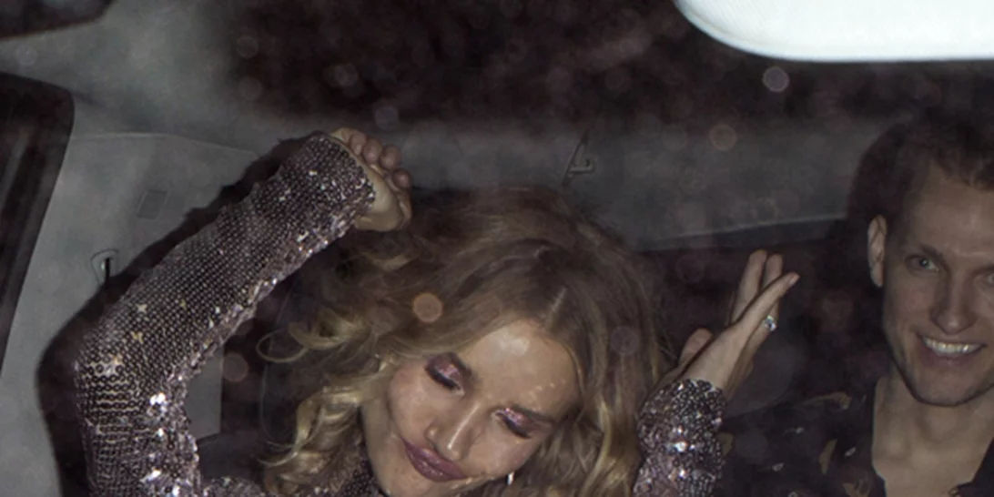 Celebs...Σαν εμάς! (25/04)