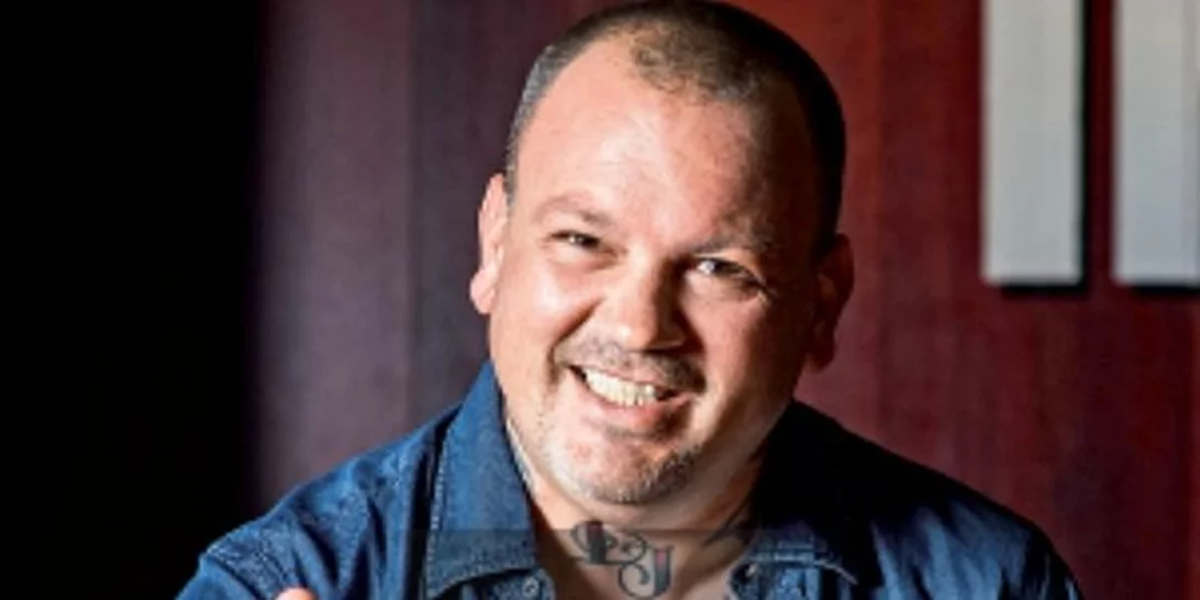 Ποιος πραγματικά είναι ο Δημήτρης Σκαρμούτσος;