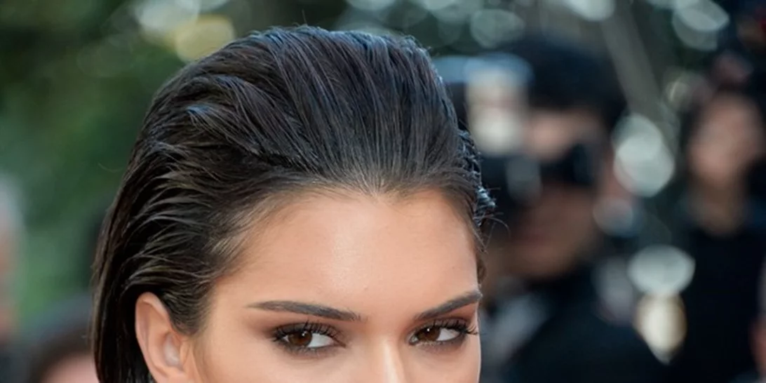 Kendall Jenner: Φωτογραφίζεται πρώτη φορά για το εξώφυλλο της Vogue!