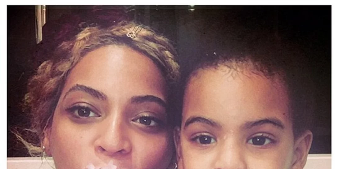 Beyonce: Ανεβάζει την πιο χαριτωμένη fashion φωτογραφία της με την Blue Ivy