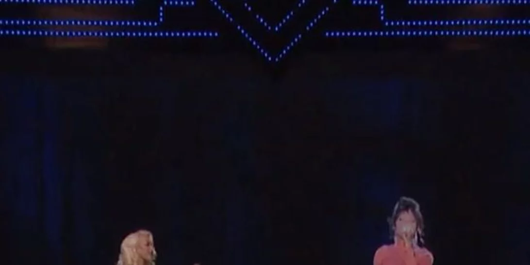 Christina Aguilera: Το ντουέτο με το ολόγραμμα της Whitney Houston