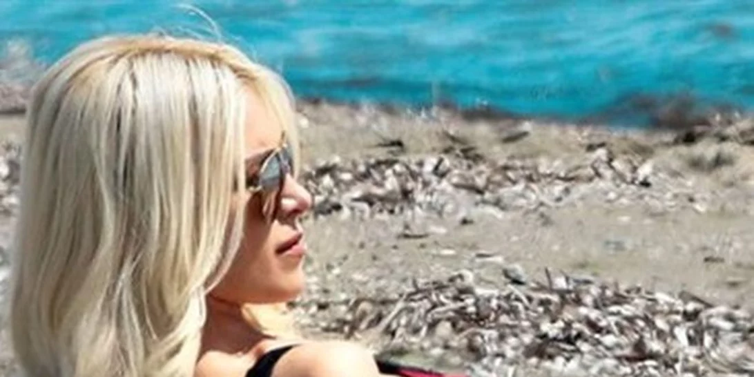 Κατερίνα Καινούργιου: Η sexy φωτογράφιση με μαγιό χωρίς ρετούς