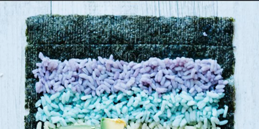 Rainbow sushi: Ψυχεδέλεια και ωμό ψάρι