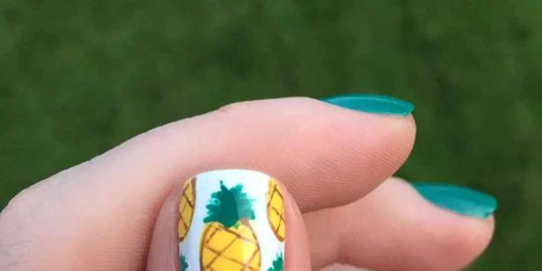 #maniMonday: Το μενού έχει νύχια με ανανά!