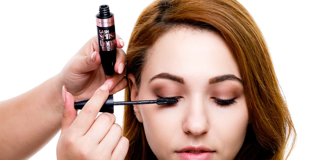 Ποιος είναι ο σωστός τρόπος να φοράς μάσκαρα;