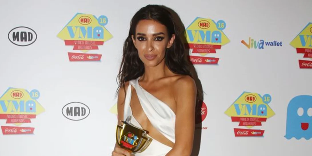 Βασίλειος Κωστέτσος: Έξαλλος με το φόρεμα που φόρεσε η Ελένη Φουρέιρα στα MAD VMA 2016