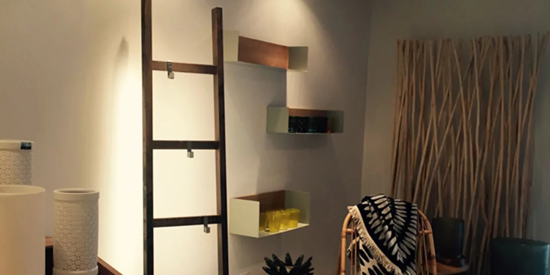 Interni: Φέρνει το άψογο design και στις Κυκλάδες