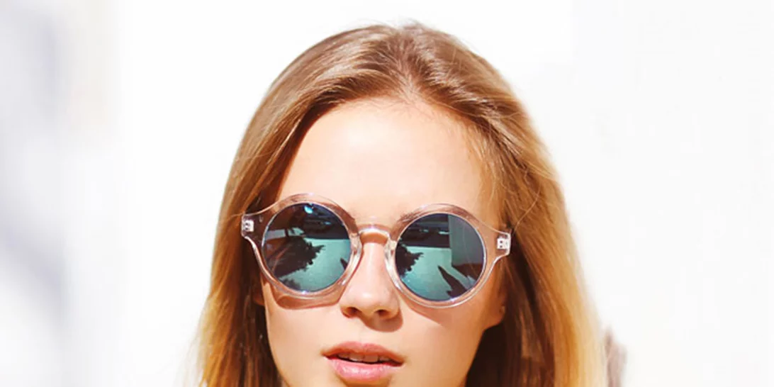 Αυτός είναι ο τρόπος να είσαι διαρκώς προστατευμένη από τον ήλιο! (video)