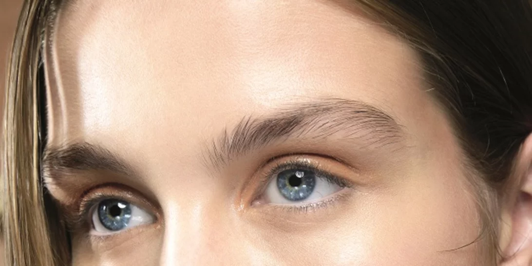 Υπερβολική γυαλάδα στο πρόσωπο; Ορίστε ο τρόπος να την περιορίσεις!