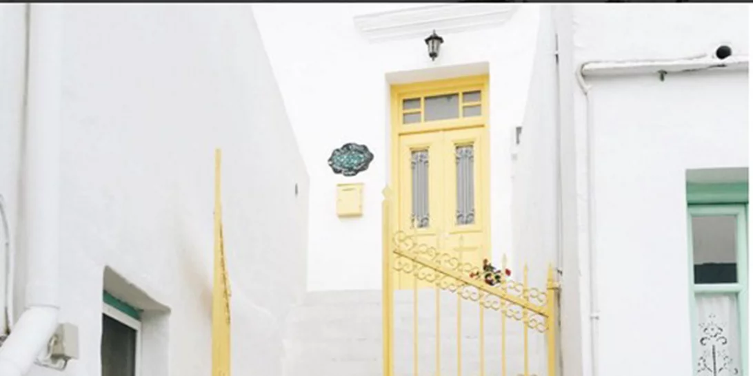 Μία Παριζιάνα blogger ανεβάζει τις πιο τέλειες φωτογραφίες από τη Σίφνο