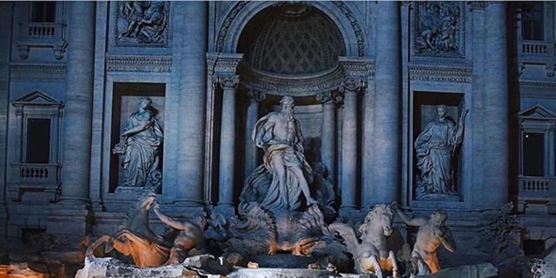 Fendi: Τα πάντα για το εντυπωσιακό couture show στην περίφημη Fontana di Trevi