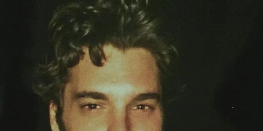 Ο Χριστόφορος Παπακαλιάτης σε ρόλο πιλότου