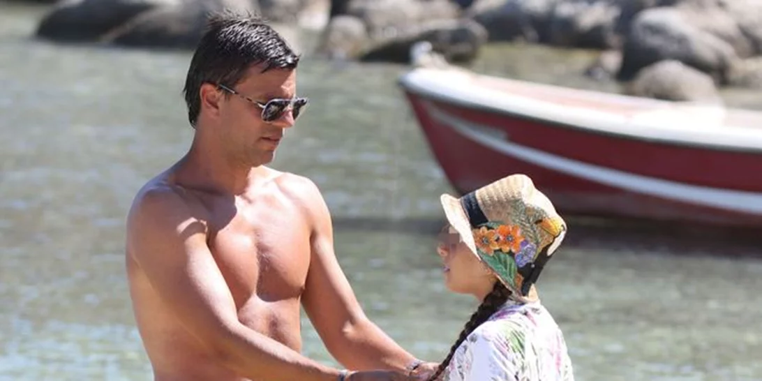 Τάκης Φύσσας: Διακοπές στη Μύκονο με τις κόρες του