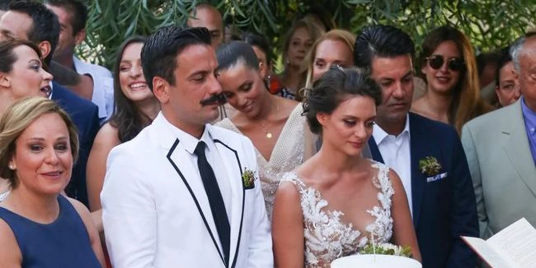 Τόνι Σφήνος: Όλες οι φωτογραφίες από το γάμο του στις Σπέτσες