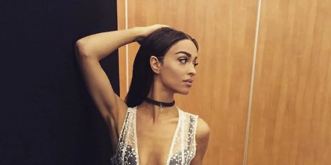 Ελένη Φουρέιρα: Ποζάρει topless για το εξώφυλλο περιοδικού