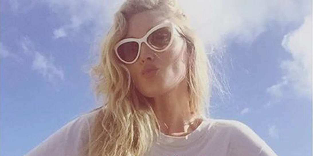 Φόρα το αγαπημένο σου t-shirt με logo όπως τα μοντέλα