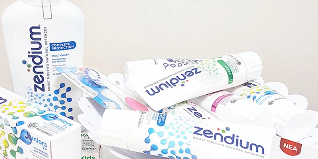 Miss Chic meets Zendium Sensitive: Η οδοντόκρεμα που αντιμετωπίζει αποτελεσματικά την υπερευαισθησία των δοντιών