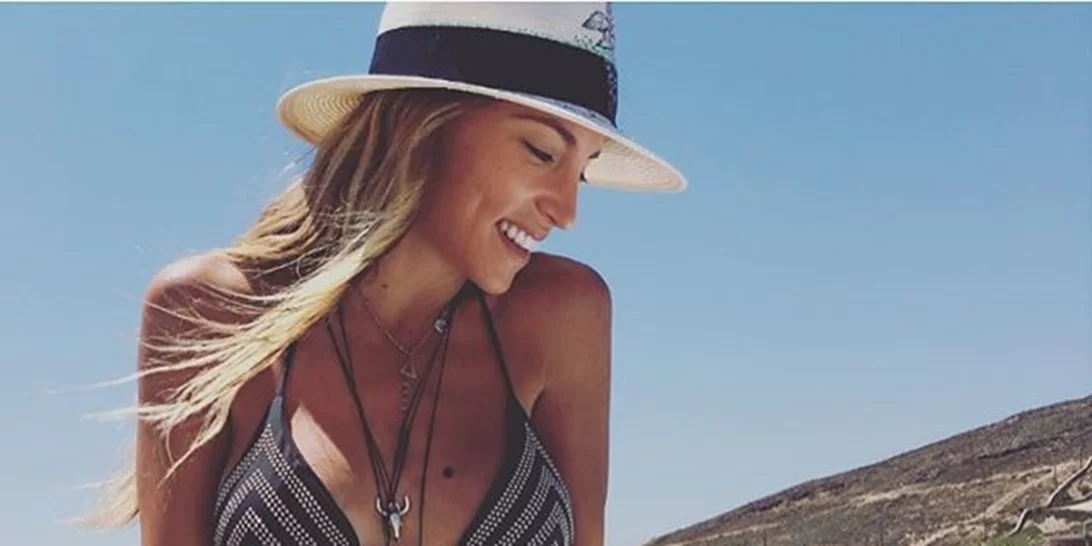 Αθηνά Οικονομάκου: Οι νέες σέξι φωτογραφίες με μαγιό!