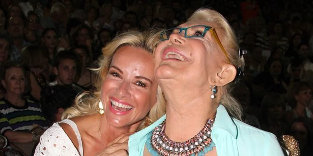 Μαρία Μπεκατώρου - Σάσα Σταμάτη- Μαρινέλλα: Στην πρεμιέρα της παράστασης του Τάκη Ζαχαράτου