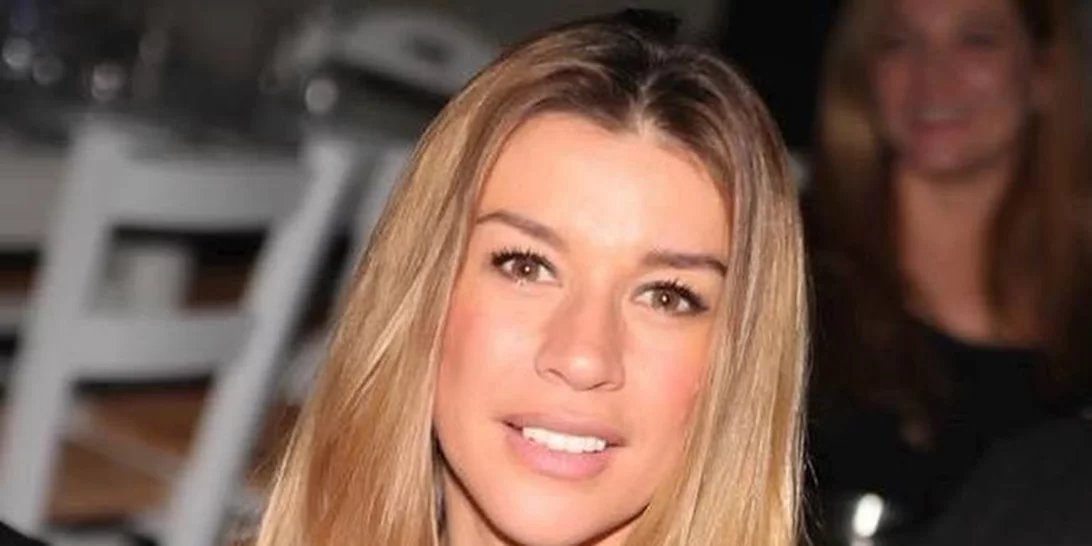 Έρρικα Πρεζεράκου: Δείτε τη να αρμέγει κατσίκες για το πρωινό της