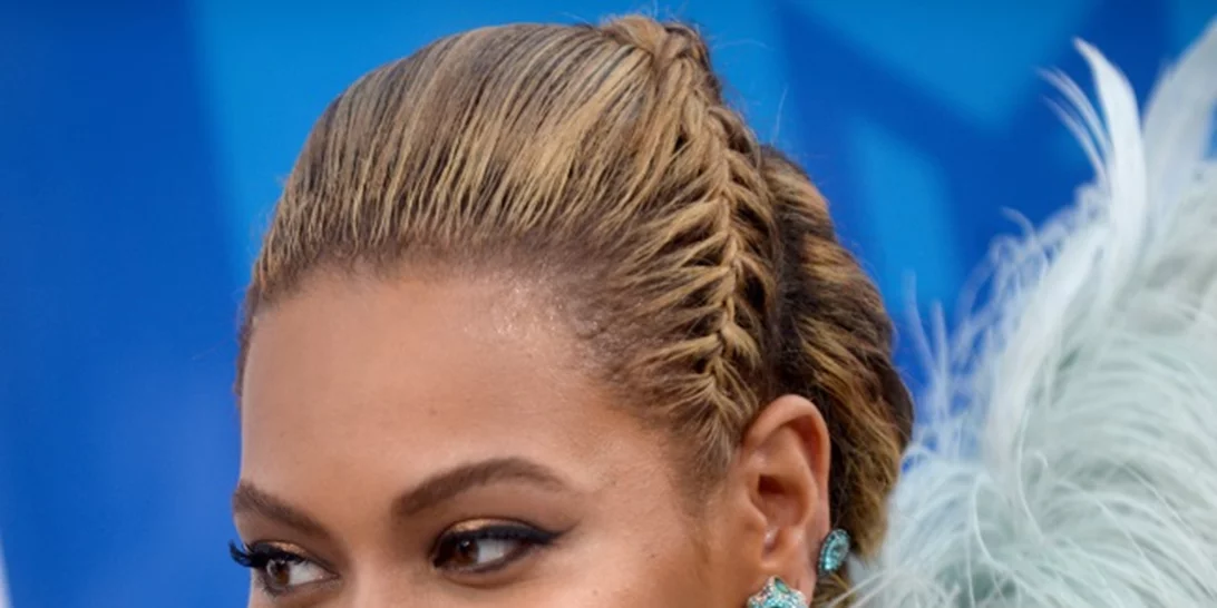 Η καλή, η κακή και η χειρότερη: Αυτά είναι τα beauty looks της βραδιάς των MTV Video Music Awards