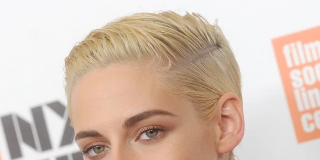 H Kristen Stewart έγινε πάλι καστανή!