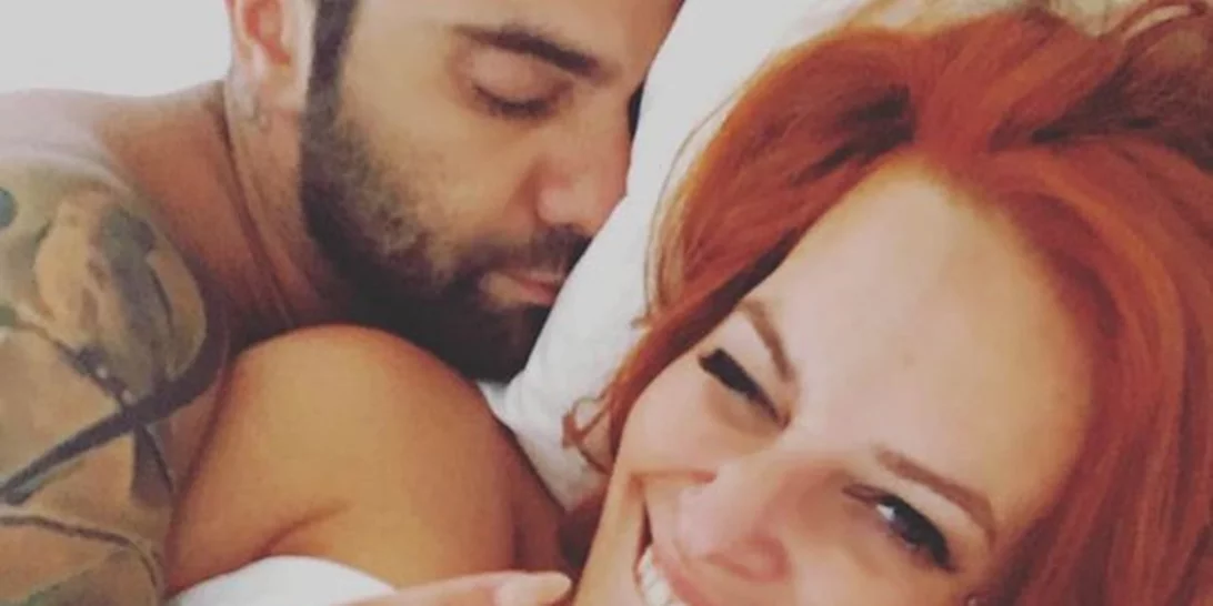 Σίσσυ Χρηστίδου- Θοδωρής Μαραντίνης: Οι σέξι φωτογραφίες στο καμαρίνι του!